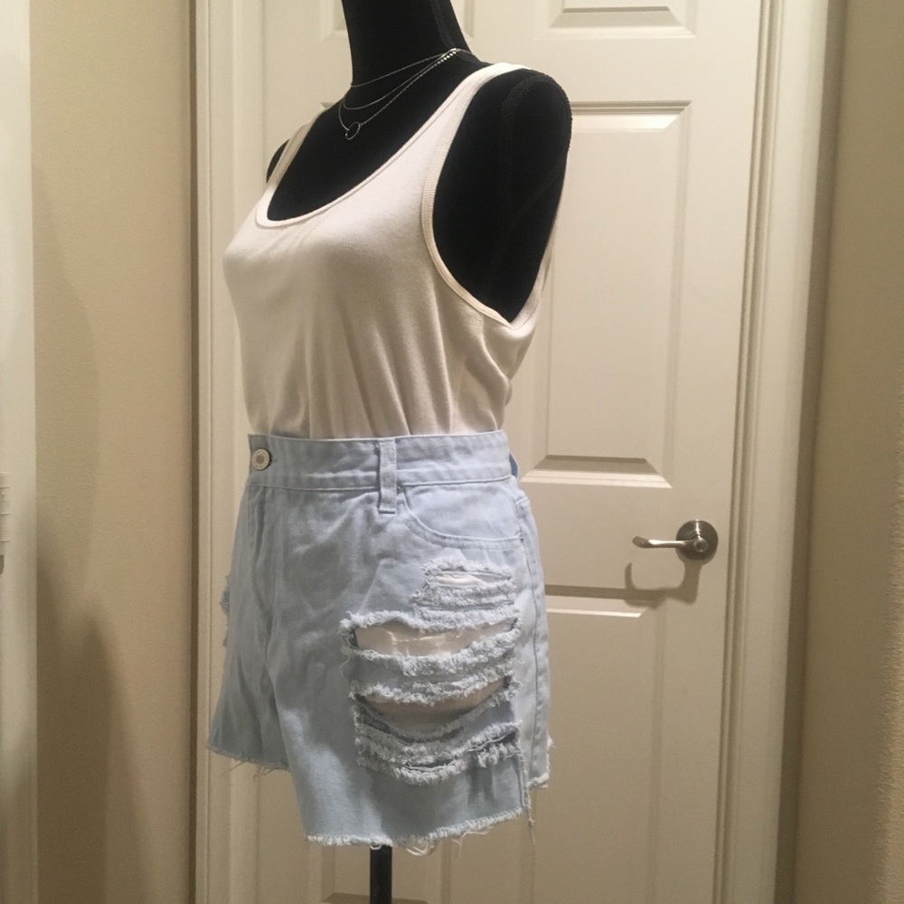 Frayed Shorts - Picture 2 of 6